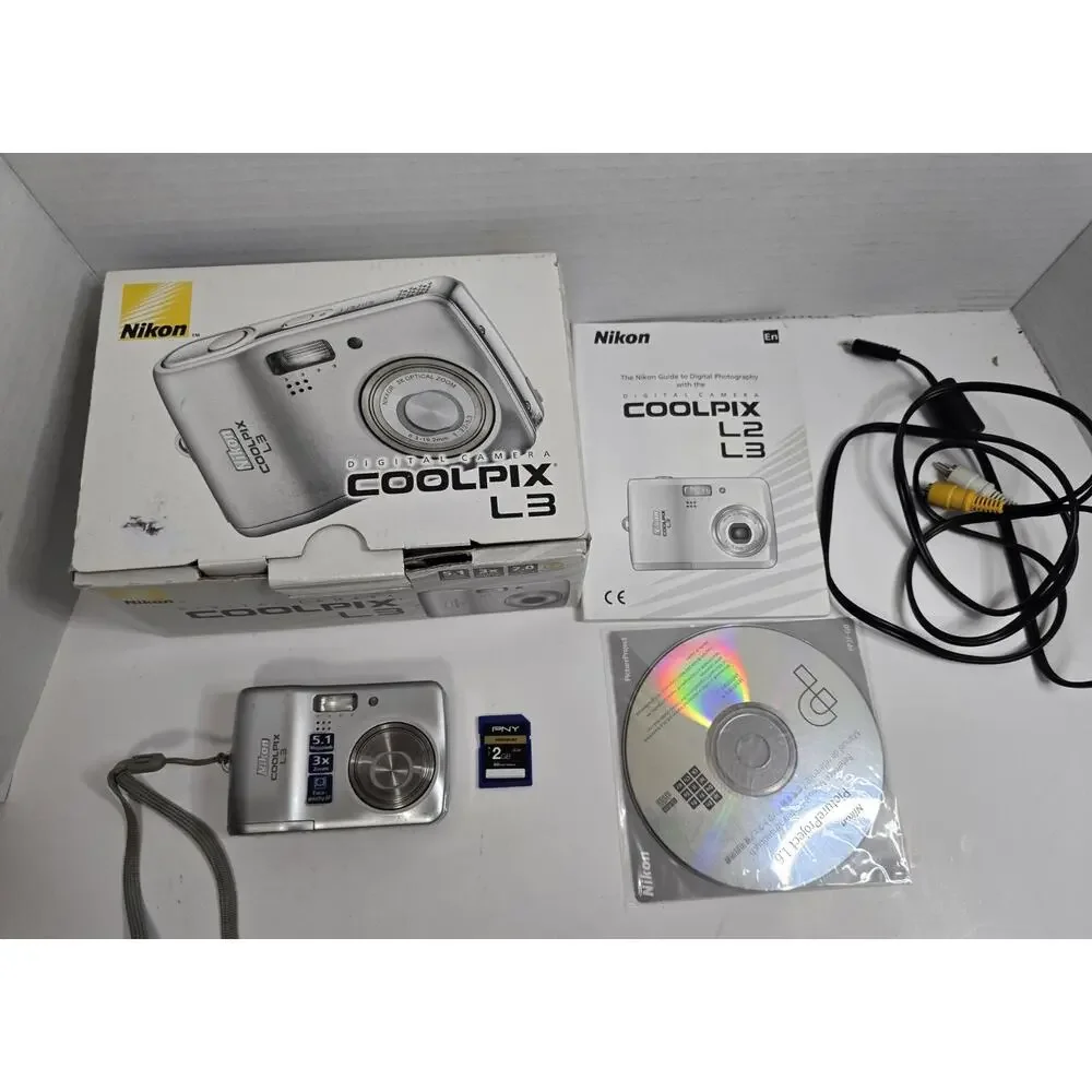 Nikon Coolpix L3 5.1MP Digital Camera Compact 2gb Sd Card Silver Works & Box
